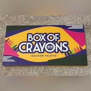 Box Of Crayons iShadow Palette By The Crayon Case NEW 18 Shadows, with Mirror